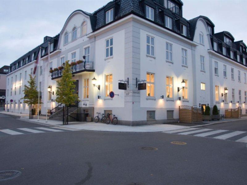Home Hotel Atlantic Санефьор Екстериор снимка