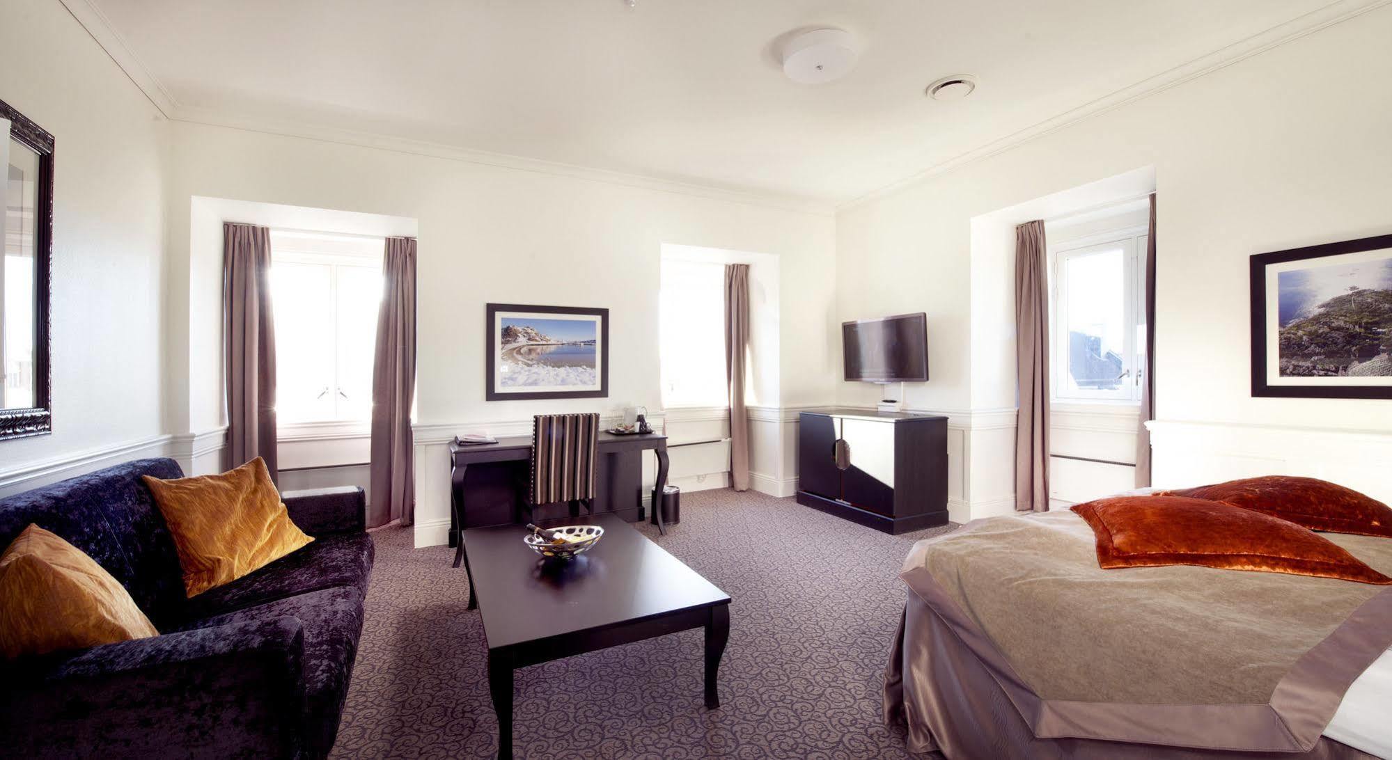 Home Hotel Atlantic Санефьор Екстериор снимка