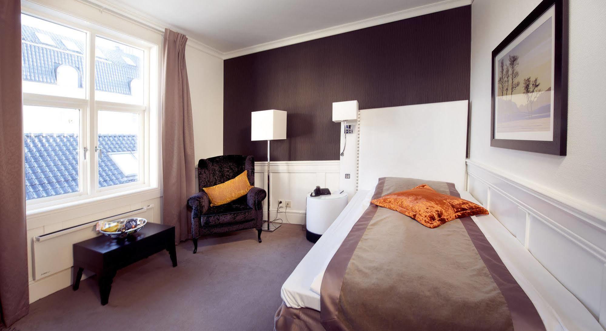 Home Hotel Atlantic Санефьор Екстериор снимка